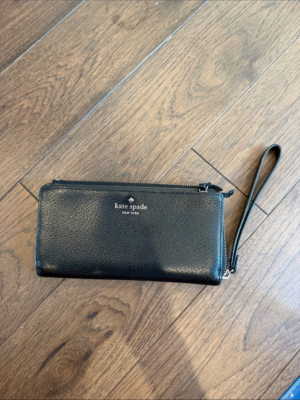 Kate Spade Grand Street Layton Wallet Wristlet. Black Leather - C33-072